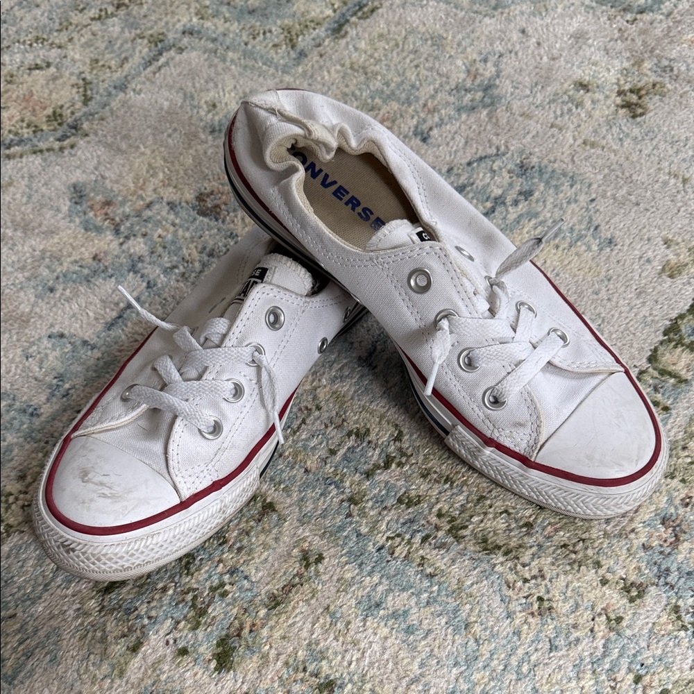 Converse women’s White Canvas Sneakers